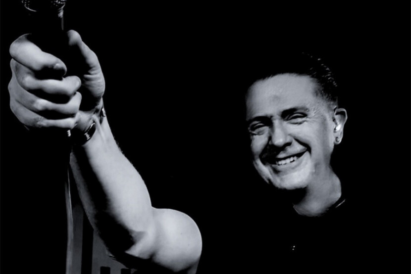 DAMIEN DEMPSEY